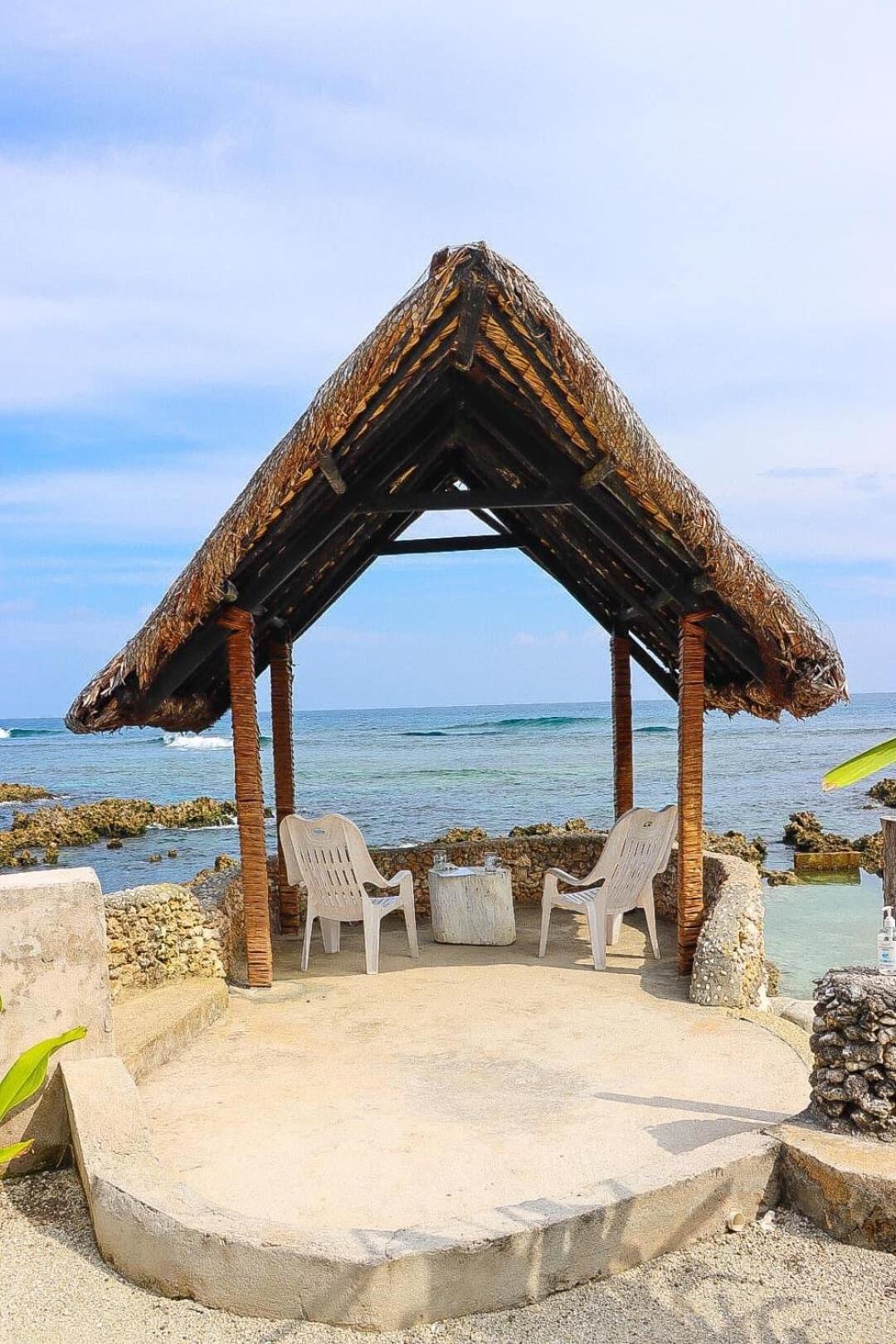 Bed and Breakfast Banana Bay Beach Club Eton Екстер'єр фото